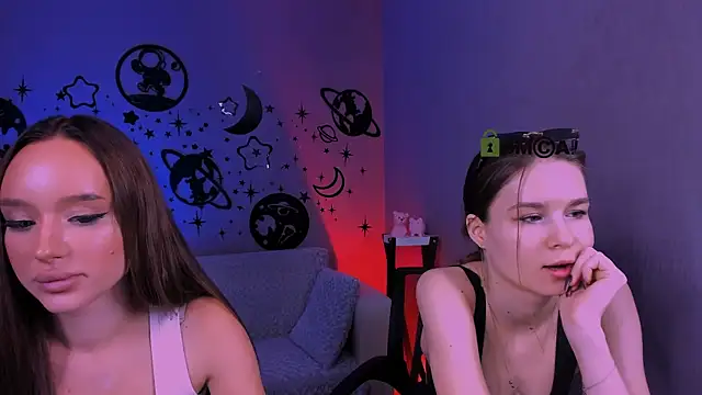 angie_foxy1 Show Webcam