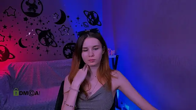 angie_foxy1 Adlı Modelin Canlı XXX Sohbeti