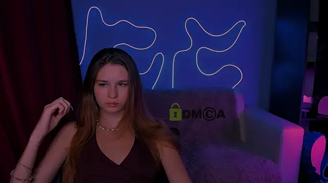 angie_foxy1's Live XXX Chat