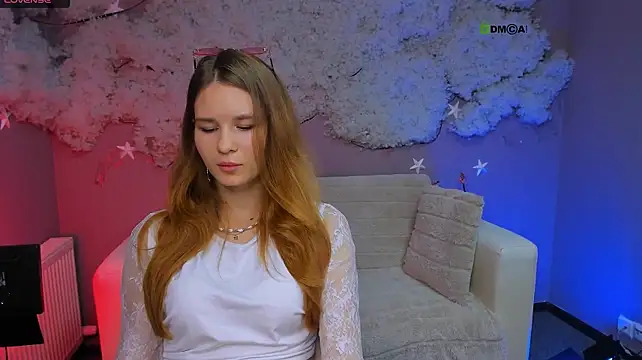 angie_foxy1's Live XXX Chat