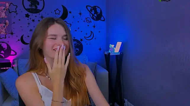 Czat XXX na żywo – angie_foxy1