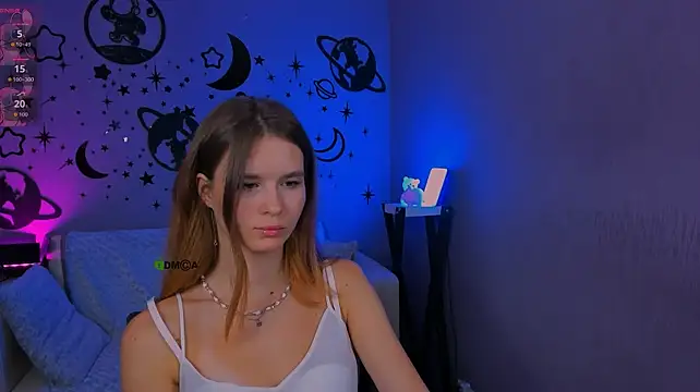 angie_foxy1's Live XXX Chat