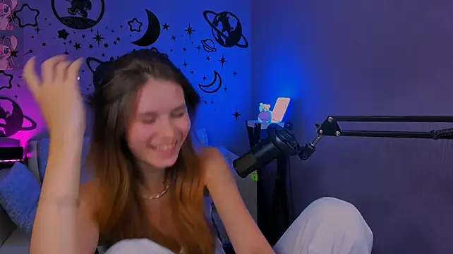 دردشة angie_foxy1 الجنسية المباشرة