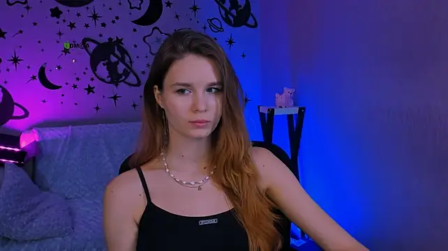 angie_foxy1 XXX чат на живо