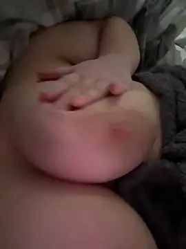 عرض كام lucyxoxq