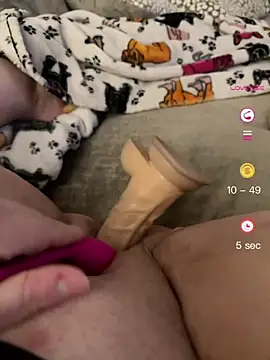 lucyxoxq webcam show