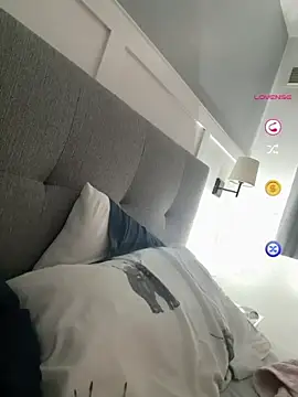 lucyxoxq webkamerás műsora
