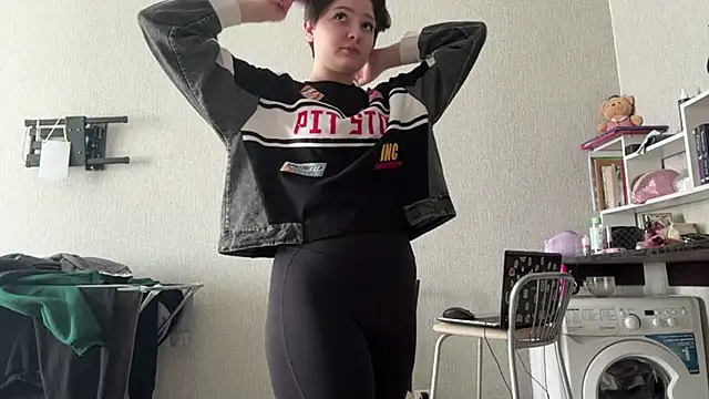 Živá chatovací místnost LizCumens