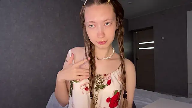 Pokazy przed kamerką – Emily_Mur_