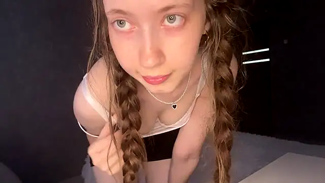 Emily_Mur_ লাইভ XXX চ্যাট