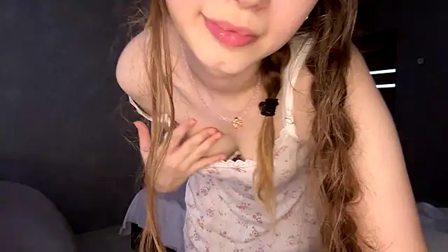 Pokój czatu na żywo – Emily_Mur_