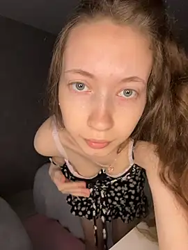 Emily_Mur_ Live XXX-Chat