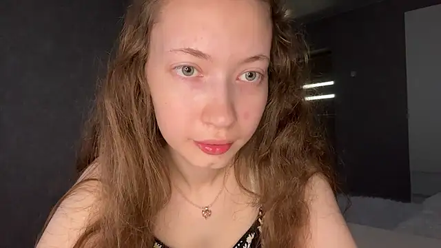 Emily_Mur_ Obrolan Langsung XXX
