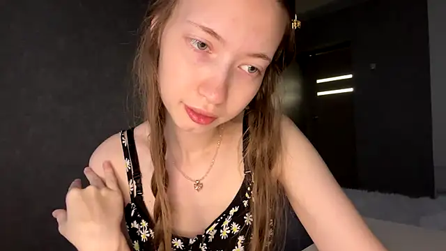 دردشة Emily_Mur_ الجنسية المباشرة