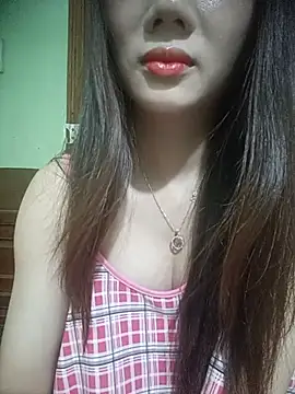 Ki-sexy61 Adlı Modelin Canlı XXX Sohbeti
