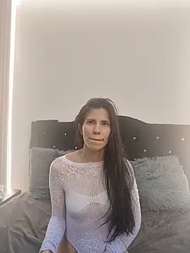 Annitarogers_ Adlı Modelin Canlı Sohbet Odası