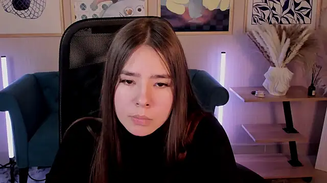 Živý XXX chat SayaHeartnet