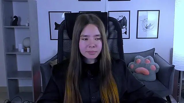 SayaHeartnet's Webcam Show