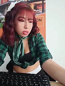צ'אט XXX בשידור חי של JULIETH__05