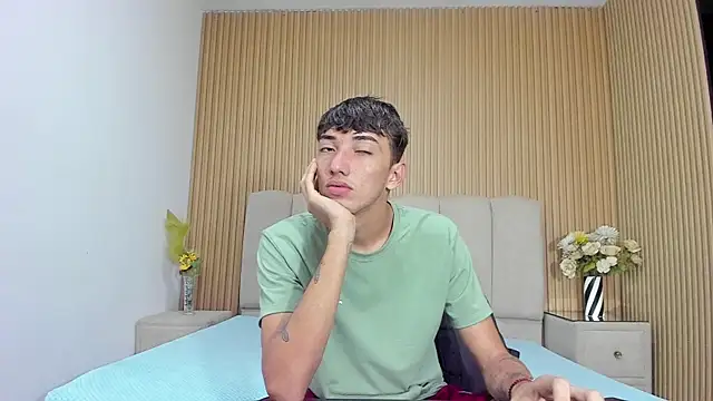 MichaelVasquex 网络视讯表演