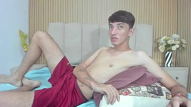 MichaelVasquex's Webcam Show