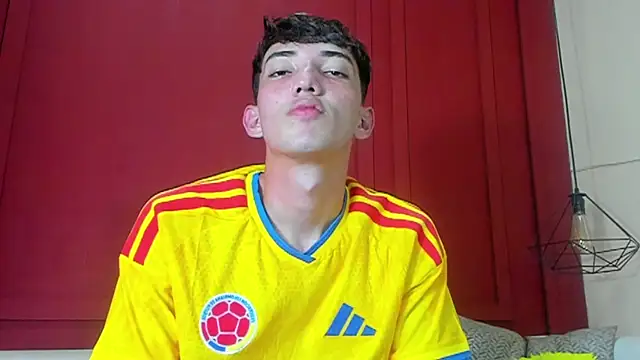 MichaelVasquex Adlı Modelin Web Kamerası Şovu