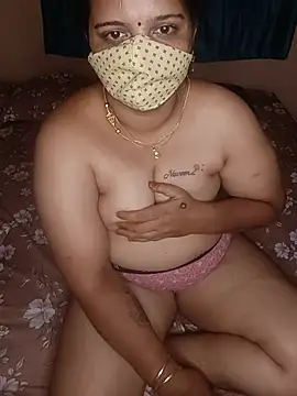 pirainilla's Webcam Show