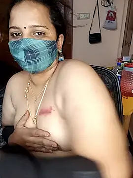 pirainilla's Webcam Show