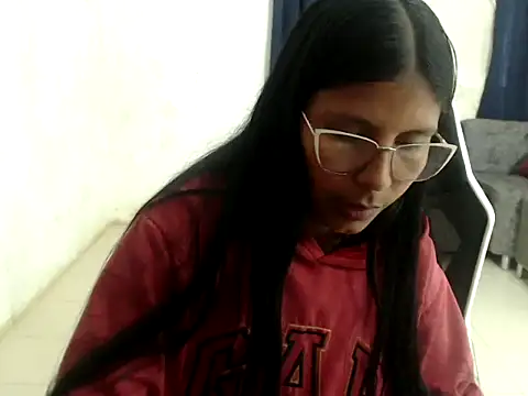 Show modela CashFlow_Lady na web-kameri