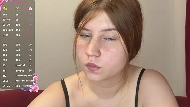 EmmaLovelyBB Adlı Modelin Canlı Sohbet Odası