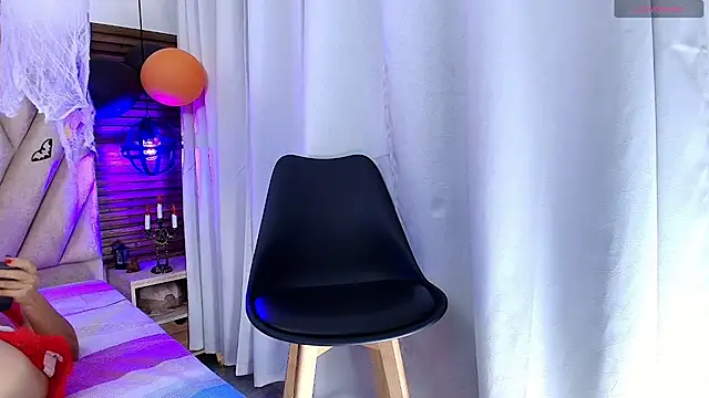 isabella_luxet Adlı Modelin Web Kamerası Şovu