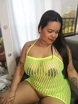 ASIAKIT Adlı Modelin Canlı XXX Sohbeti