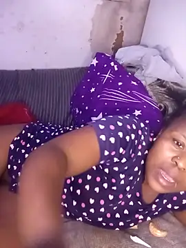 NosieB Adlı Modelin Canlı XXX Sohbeti