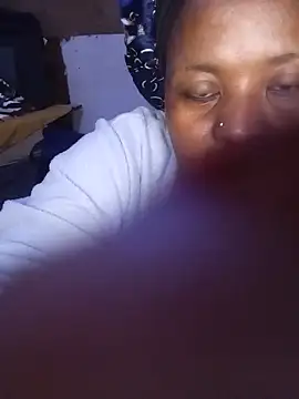 NosieB Adlı Modelin Canlı XXX Sohbeti