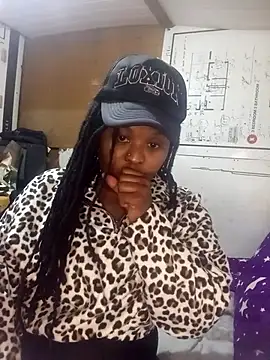 NosieB's Live XXX Chat