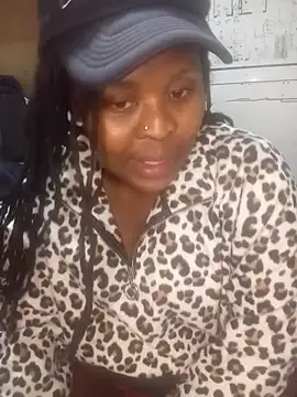 NosieB's Live XXX Chat