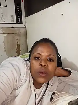 NosieB's Live XXX Chat