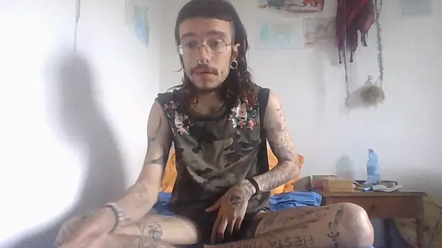 Živý XXX chat franchinopaneevino