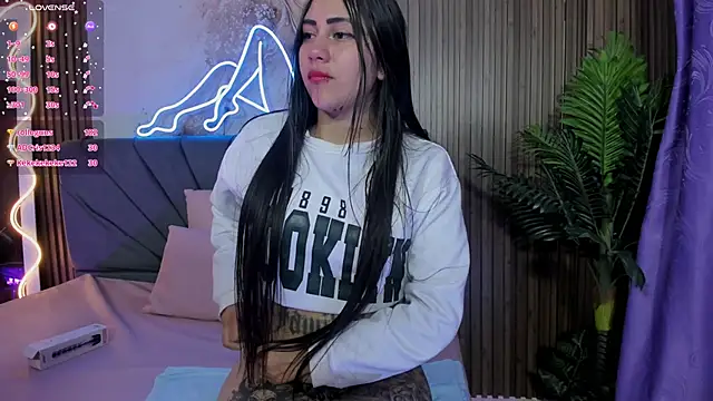 Kiara_tay's Webcam Show