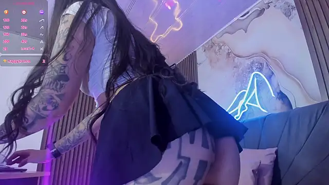 Kiara_tay's Webcam Show