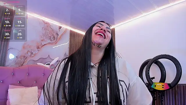 Kiara_tay – Kamerová šou