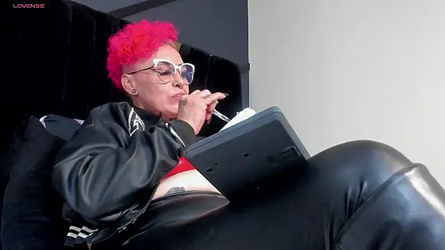 mistress_sandy's Webcam Show