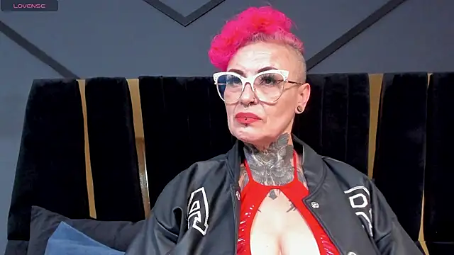 mistress_sandy's Webcam Show