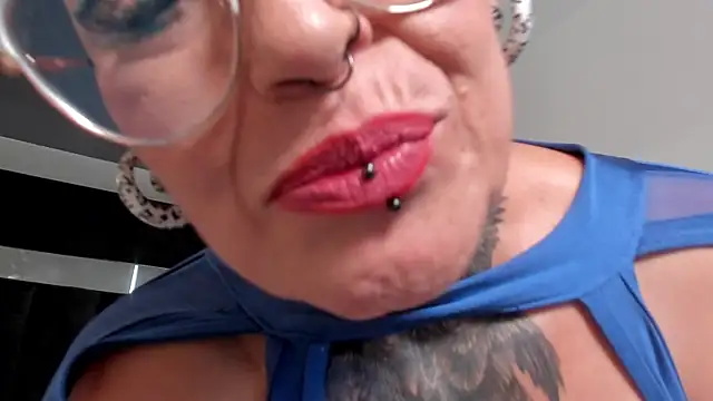دردشة mistress_sandy الجنسية المباشرة