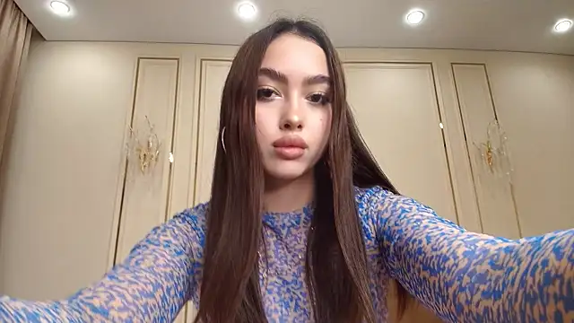 maddie_perezz 실시간 채팅방