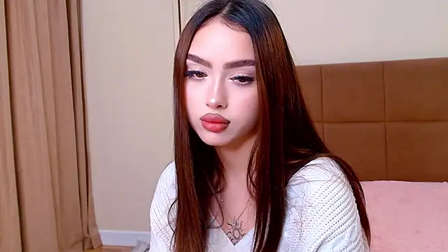 Chat +18 de maddie_perezz ao vivo