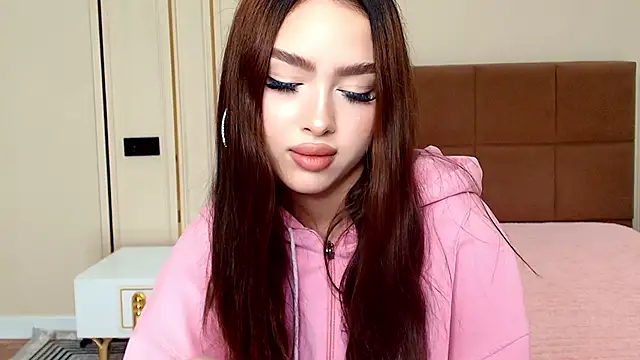Chat +18 de maddie_perezz ao vivo