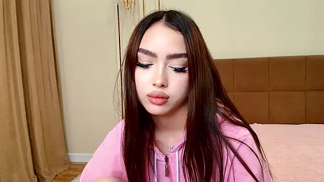 maddie_perezz élő XXX-chatje