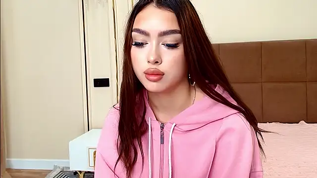 maddie_perezz élő XXX-chatje