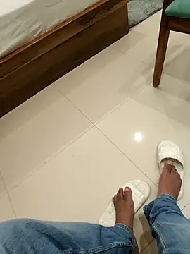MrgigoloNCRRR9 Webcamshow
